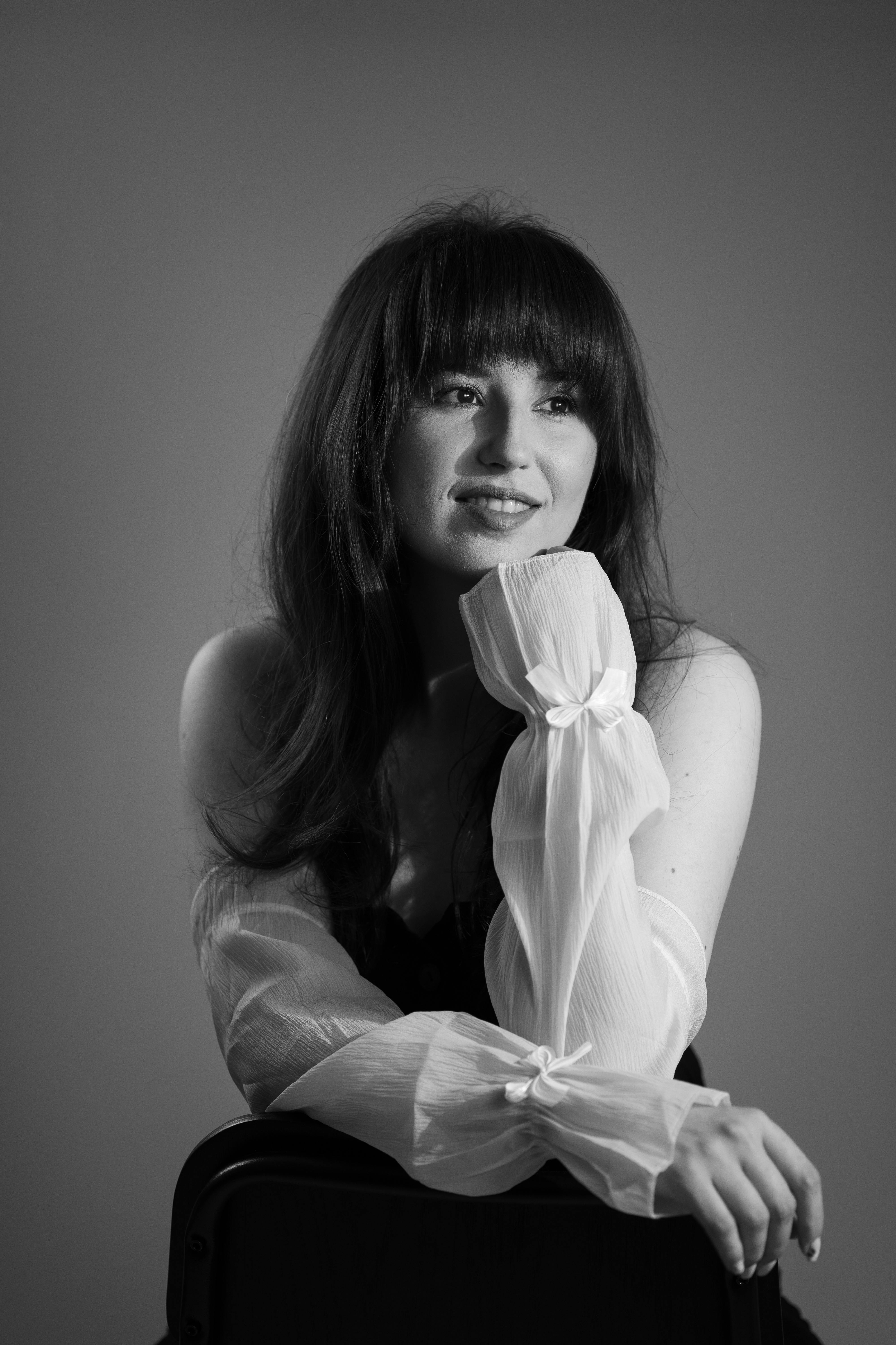 蜜桃923与自然妆容的融合效果试色